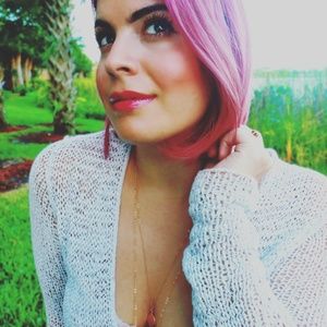 Meet your Posher, Elizabeth